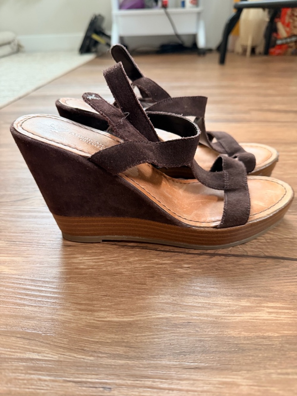 American Eagle-Brown Suede and wooden Wedge Sandals